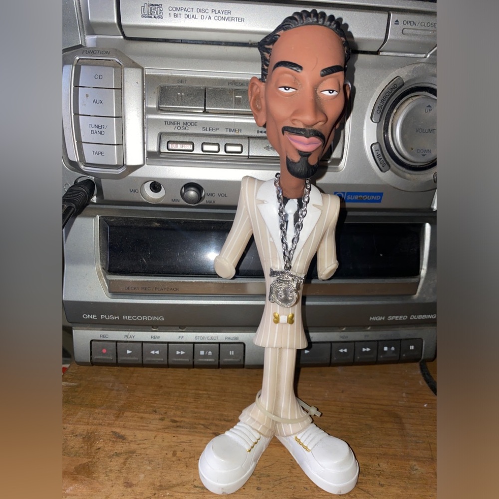 Snoop Dogg action figure from the 2000s #SnoopDogg 
Missing arms